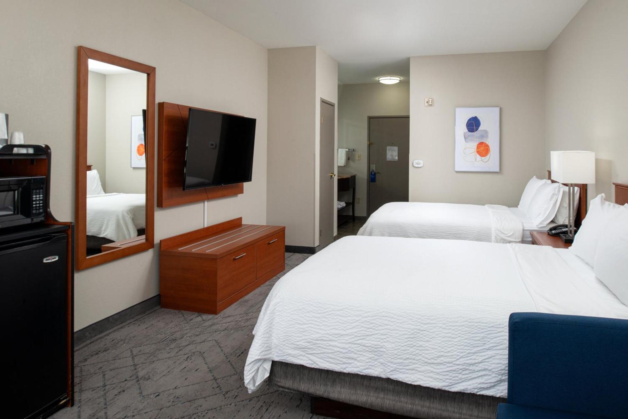 Holiday Inn Express Hotel & Suites Farmington By Ihg Eksteriør billede