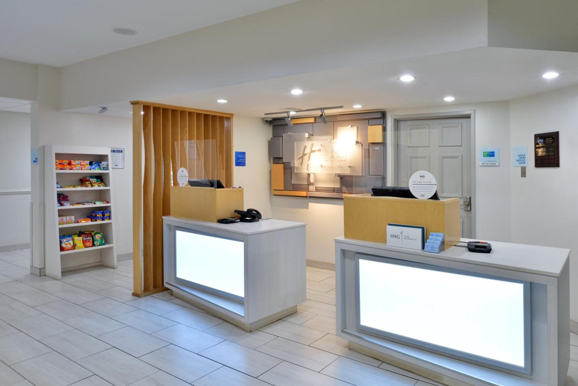 Holiday Inn Express Hotel & Suites Farmington By Ihg Eksteriør billede