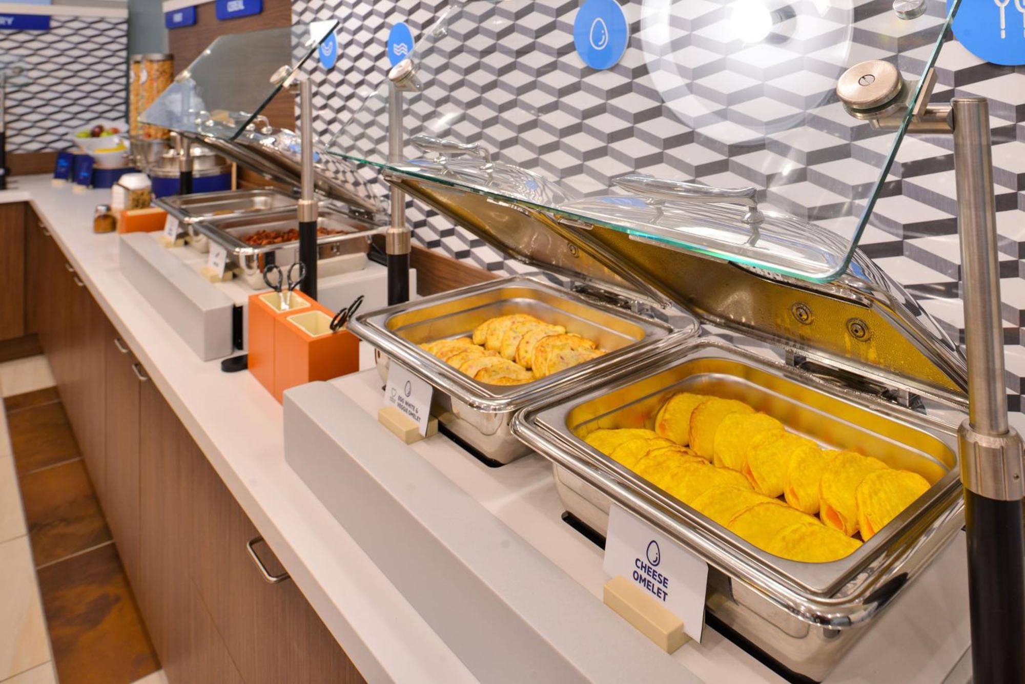 Holiday Inn Express Hotel & Suites Farmington By Ihg Eksteriør billede