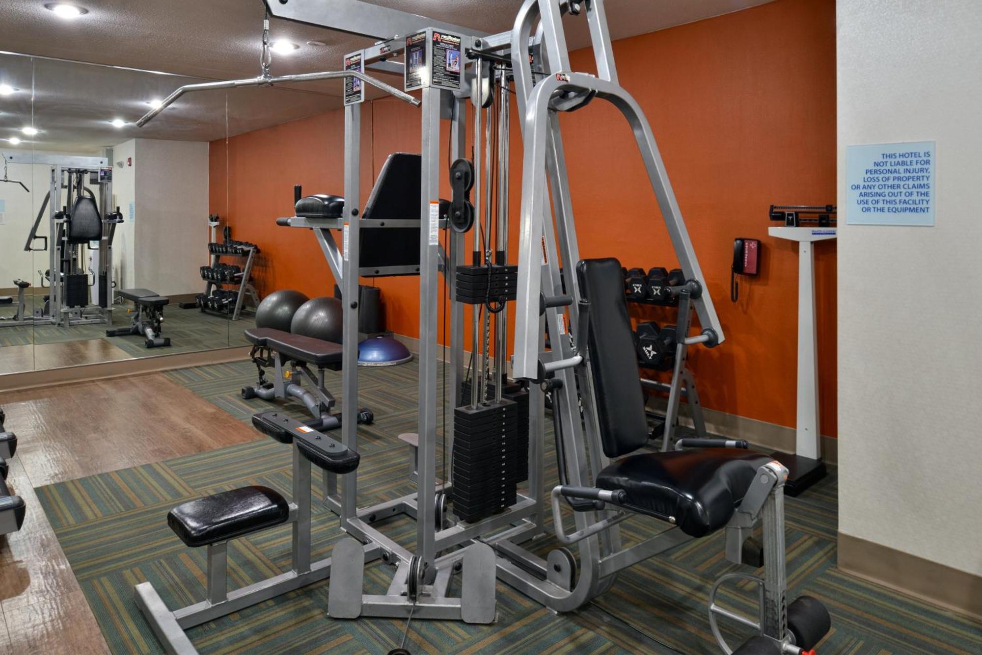 Holiday Inn Express Hotel & Suites Farmington By Ihg Eksteriør billede